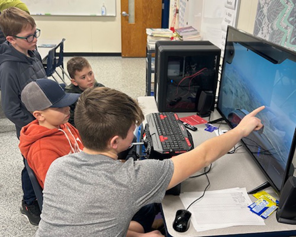 Students In Aviation flight simulator